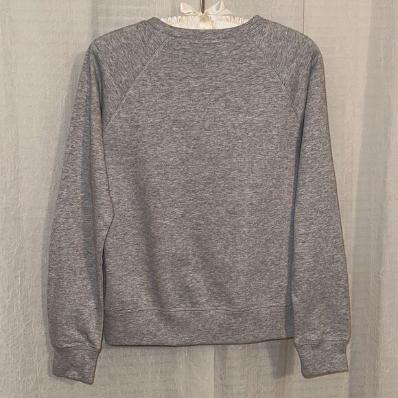 Court & Rowe XS “Hello” in Many Languages Embroidered Crewneck Gray Sweatshirt - Picture 4 of 13